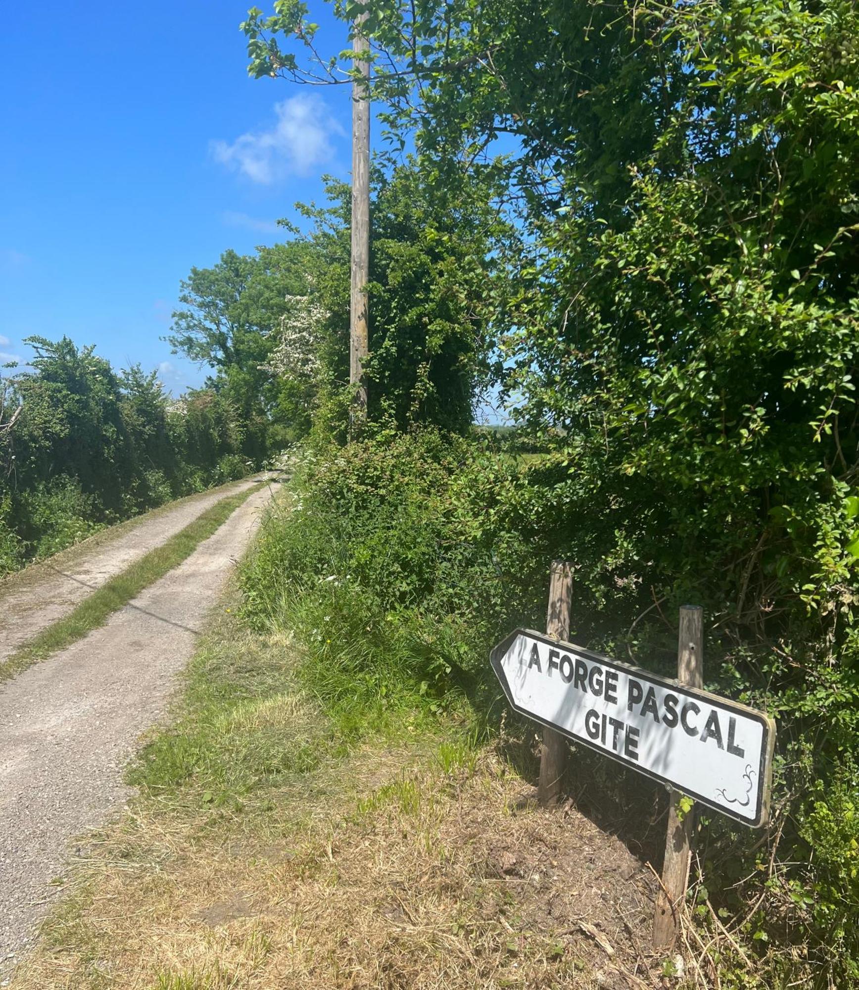 فيلا La Forge, Gite Familial,A Sainte Mere Eglise المظهر الخارجي الصورة