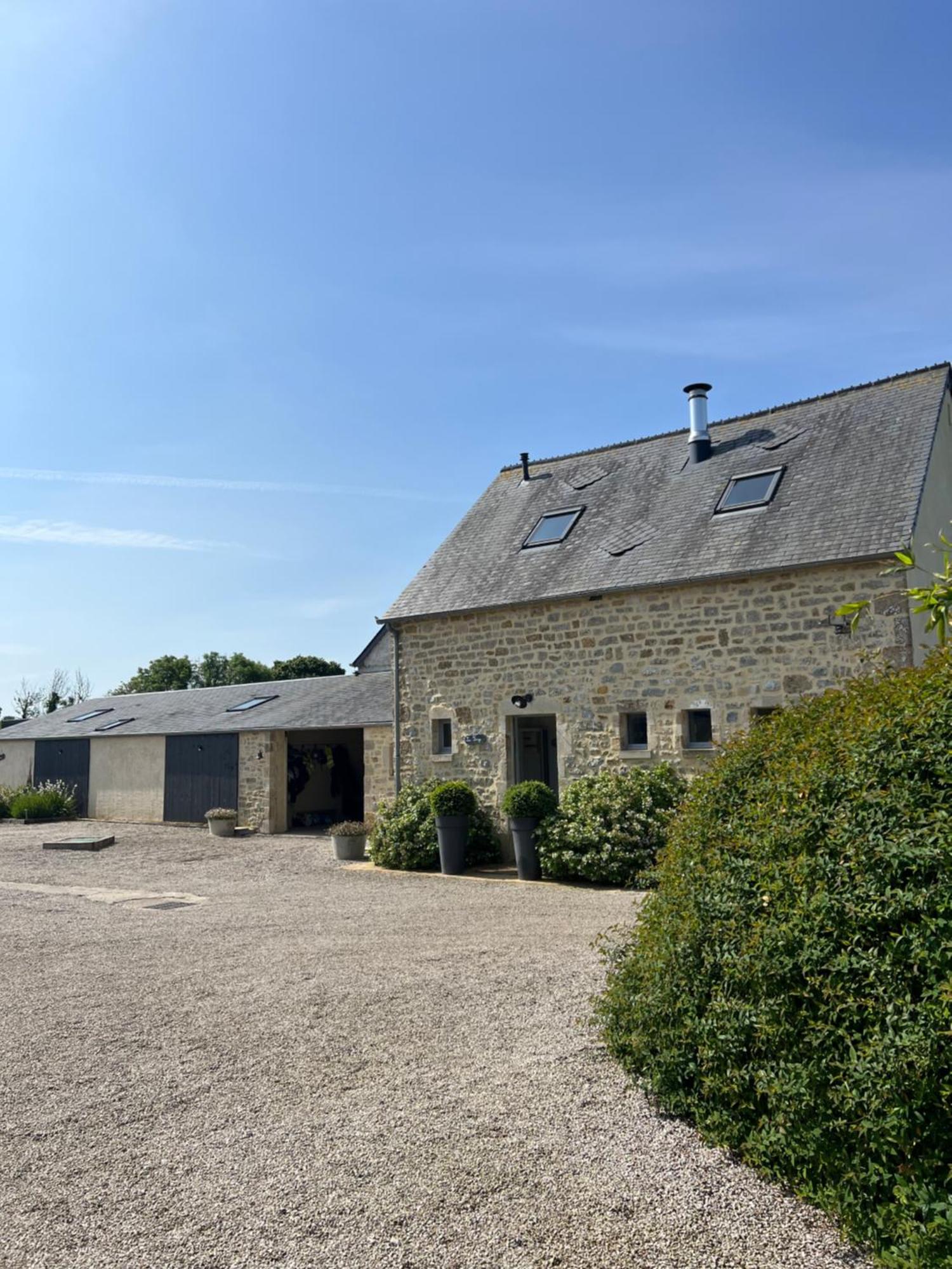 فيلا La Forge, Gite Familial,A Sainte Mere Eglise المظهر الخارجي الصورة